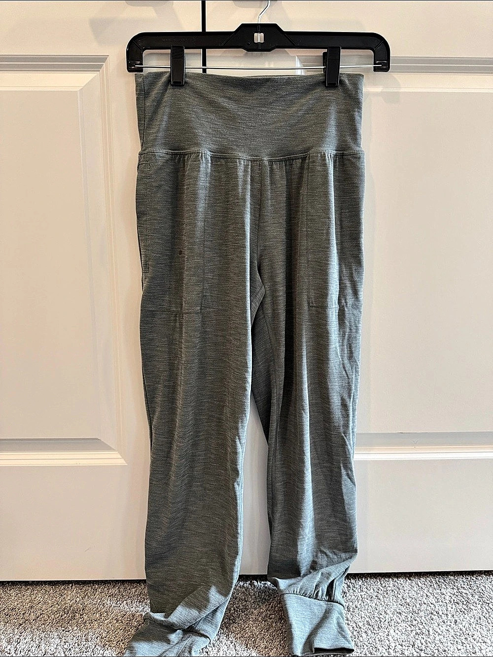 Athleta Salutation Jogger Gray XS/P Jogger Pants